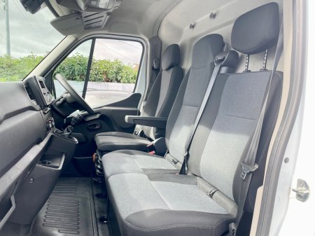 2023 Renault Master - photo 25