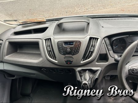 2017 Ford Transit - photo 10
