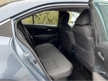 2025 Toyota Corolla - photo 9