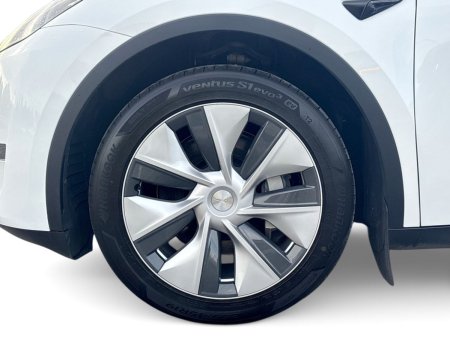 2023 Tesla Model Y - photo 4
