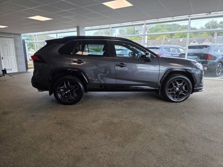 2025 Toyota RAV4 - photo 5