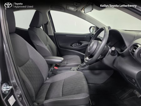 2024 Toyota Yaris - photo 11