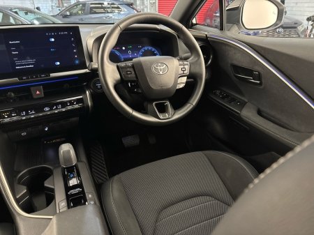 2025 Toyota C-HR - photo 9