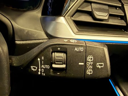 2022 BMW 3-Series - photo 22