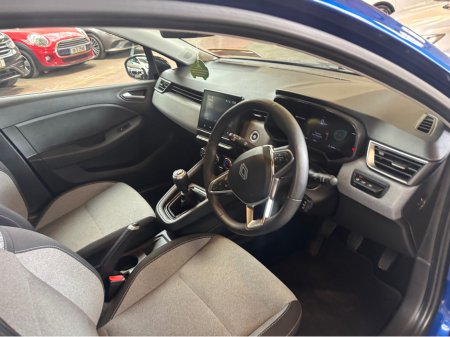 2025 Renault Clio - photo 5