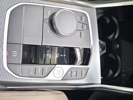 2026 BMW 3-Series - photo 10