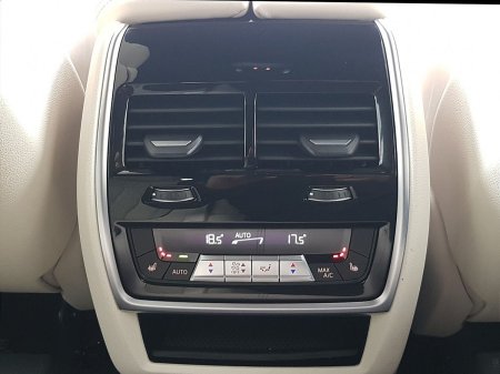 2020 BMW X6 - photo 24
