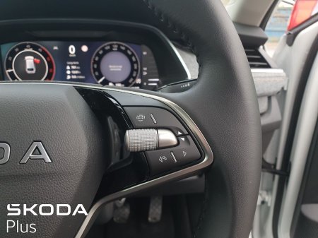 2025 Skoda Octavia - photo 28