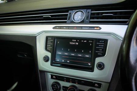 2016 Volkswagen Passat - photo 15