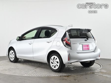 2021 Toyota Aqua - photo 3