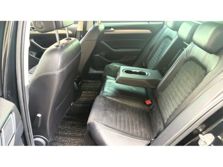 2020 Volkswagen Passat - photo 25