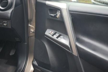 2017 Toyota RAV4 - photo 14