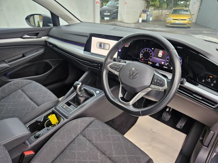 2023 Volkswagen Golf - photo 18