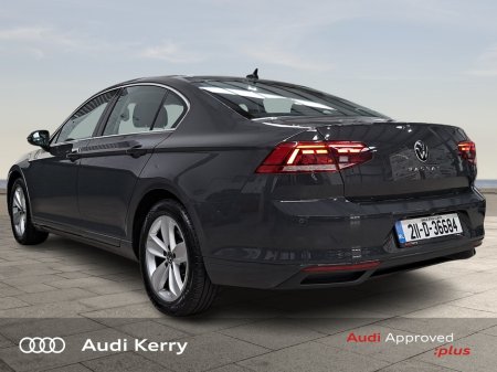 2021 Volkswagen Passat - photo 5