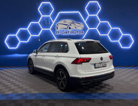 2023 Volkswagen Tiguan - photo 9