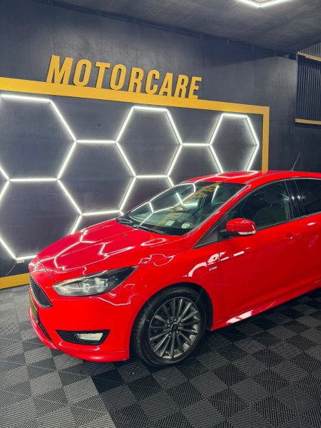 2017 Ford Focus - photo 16