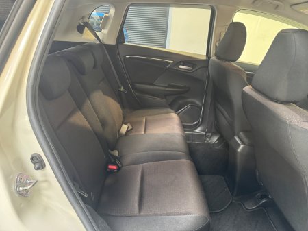 2015 Honda Fit - photo 16