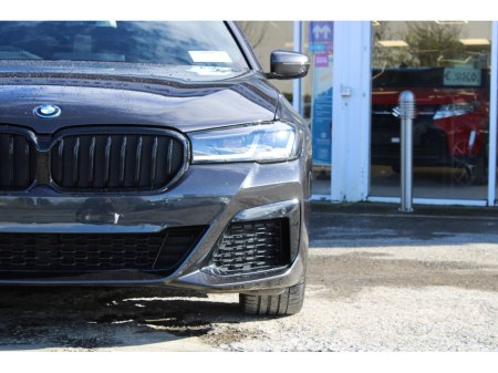 2024 BMW 5-Series - photo 7