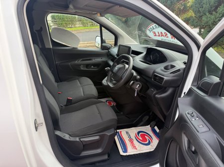 2021 Peugeot Partner - photo 15