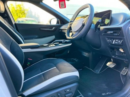 2027 Kia EV6 - photo 12
