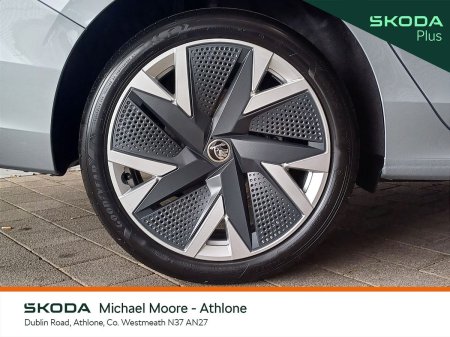 2027 Skoda Superb - photo 9