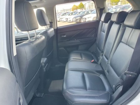 2016 Mitsubishi Outlander - photo 24
