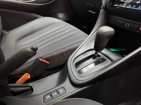 2021 Toyota Yaris - photo 11