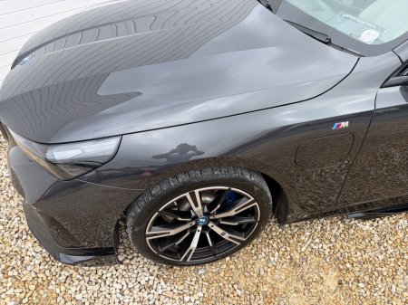 2024 BMW 5-Series - photo 25