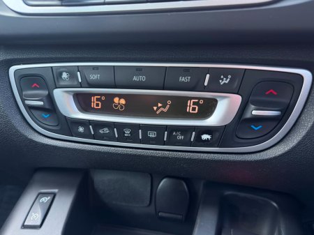 2016 Renault Grand Scenic - photo 23
