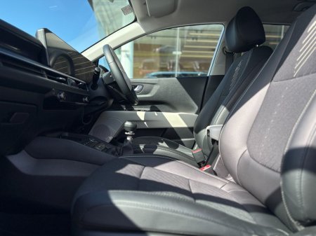 2026 Kia Stonic - photo 2