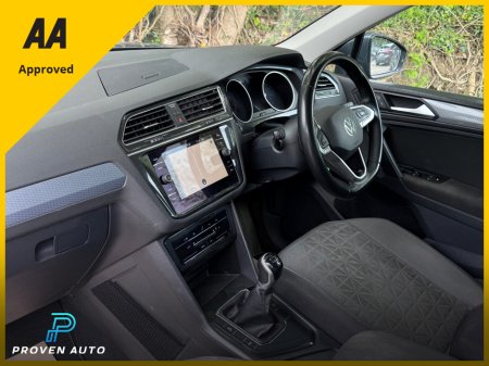 2022 Volkswagen Tiguan - photo 11