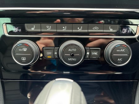 2020 Volkswagen Golf - photo 19