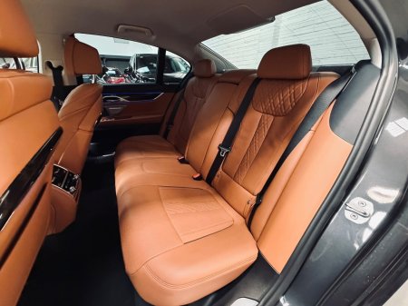 2017 BMW 7-Series - photo 13