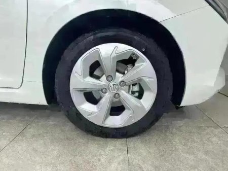 2025 Suzuki Swift - photo 9