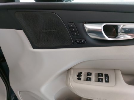2025 Volvo XC60 - photo 23