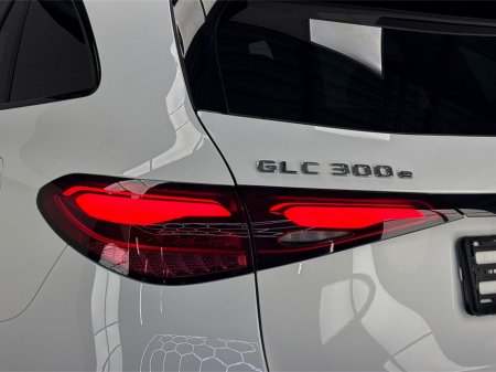 2025 Mercedes-Benz GLC - photo 10