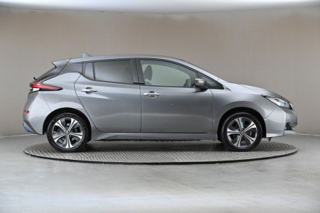 2022 Nissan Leaf - photo 11