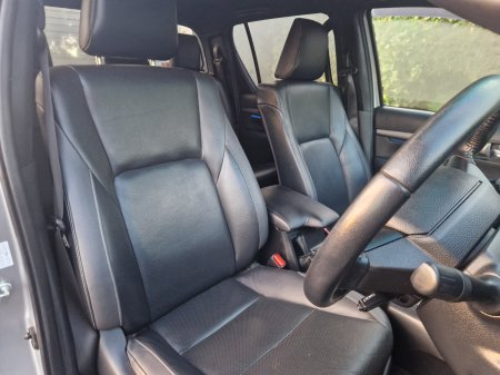 2022 Toyota Hilux - photo 7