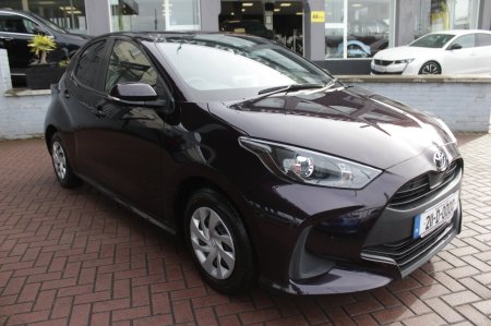 2021 Toyota Yaris - photo 2