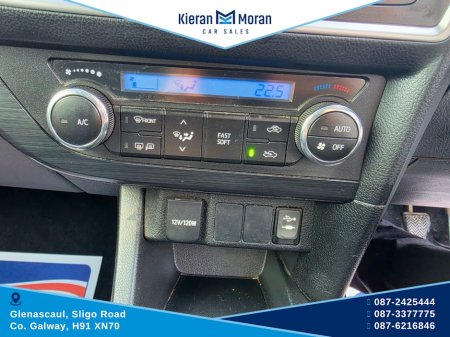 2015 Toyota Auris - photo 11