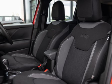 2024 Jeep Renegade - photo 18