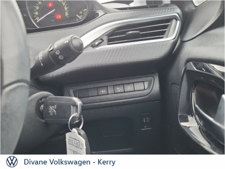 2016 Peugeot 208 - photo 19