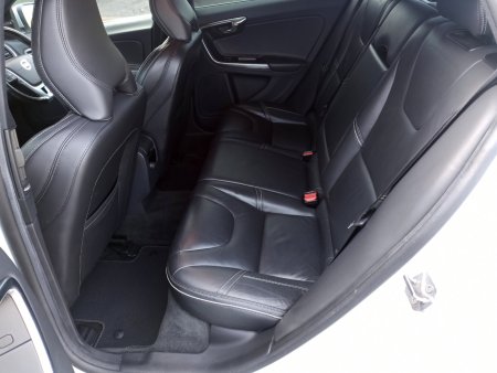 2016 Volvo V60 - photo 11