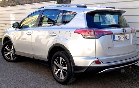 2016 Toyota RAV4 - photo 3