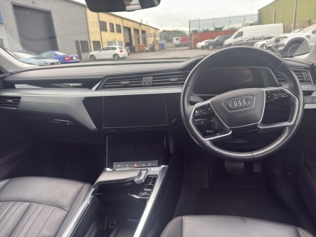 2020 Audi e-tron - photo 17