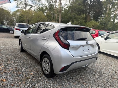 2022 Toyota Aqua - photo 4