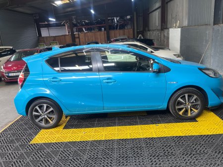 2017 Toyota Aqua - photo 7
