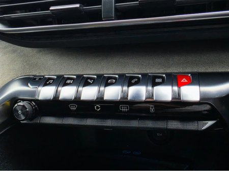 2018 Peugeot 5008 - photo 17