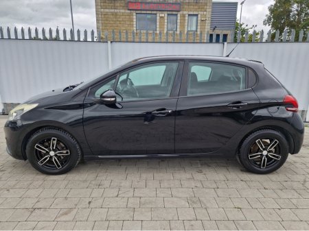 2017 Peugeot 208 - photo 6