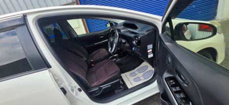 2015 Toyota Aqua - photo 5